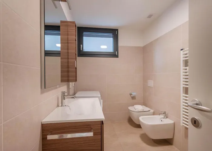 Lägenhet Apartmentsgarda - Cuore Del Garda Ronchi (Veneto)