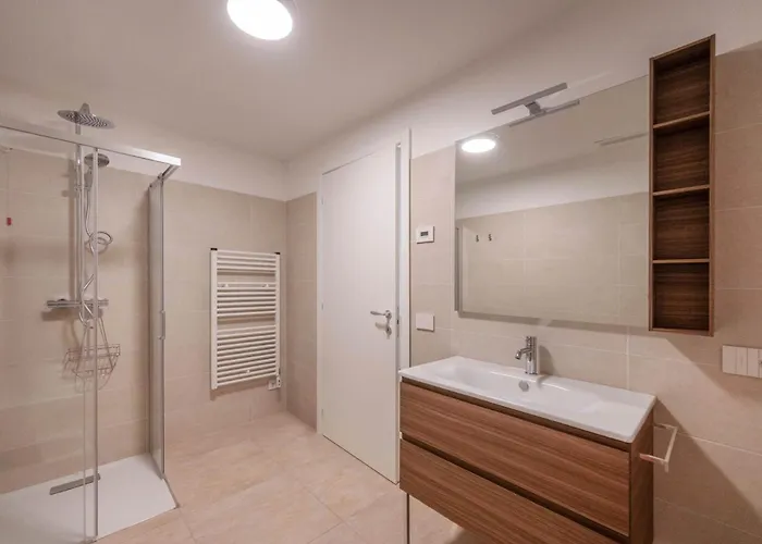 Apartmentsgarda - Cuore Del Garda Ronchi (Veneto)
